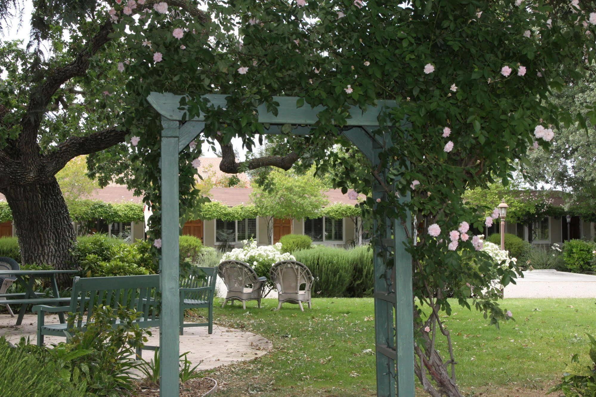 Meadowlark Inn Solvang Ngoại thất bức ảnh